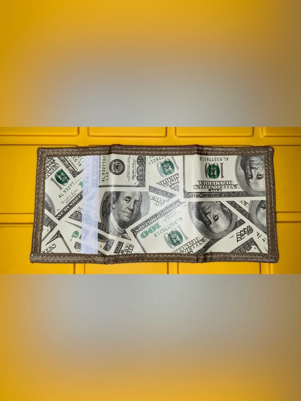 Men's $100 Bill Print Wallet - White/Green/Taupe - NWOT